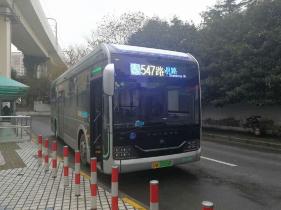 上海の電気自動車バス