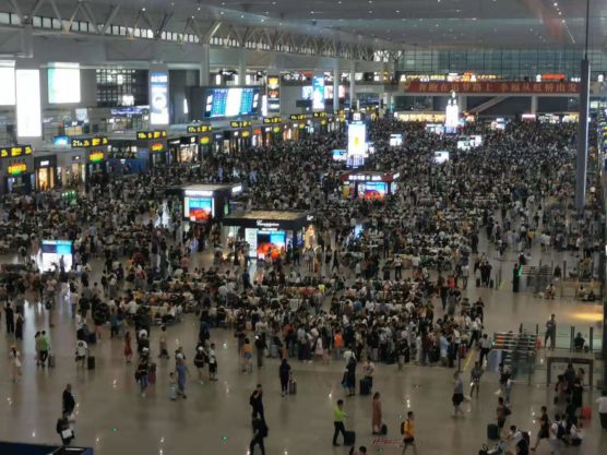 上海虹橋駅の様子